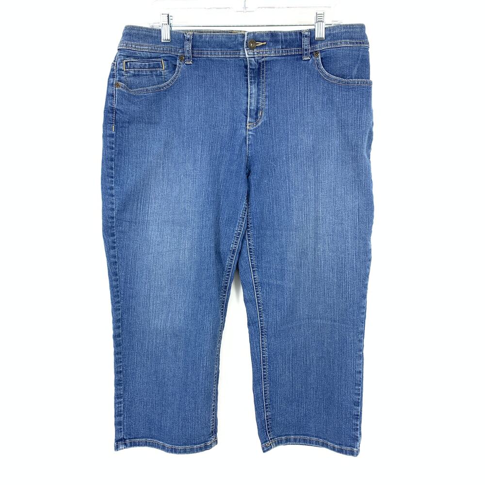 Chicos Capri Straight Leg Jeans Womens Size 2 US 12 Medium Wash Denim